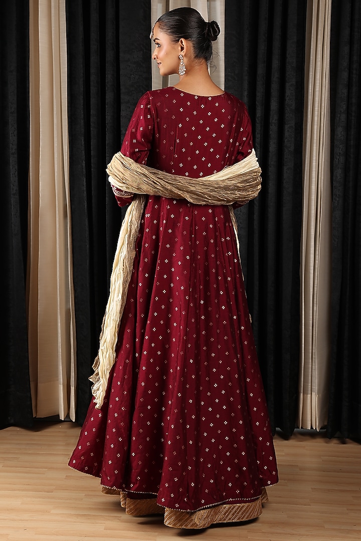 Maroon Banarasi Chanderi Machine Embroidered Wedding Anarkali Set by House of Supriya at Pernia's Pop Up Shop