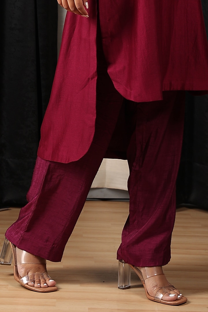 Maroon Banarasi Chanderi Hand & Machine Embroidered Kurta Set by House of Supriya at Pernia's Pop Up Shop