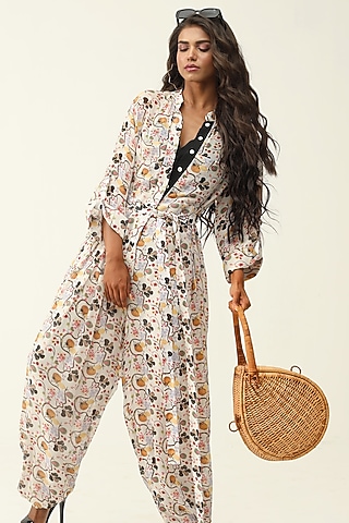 Brown Kauna Grass Handbag by HANDLE THOSE BAGS