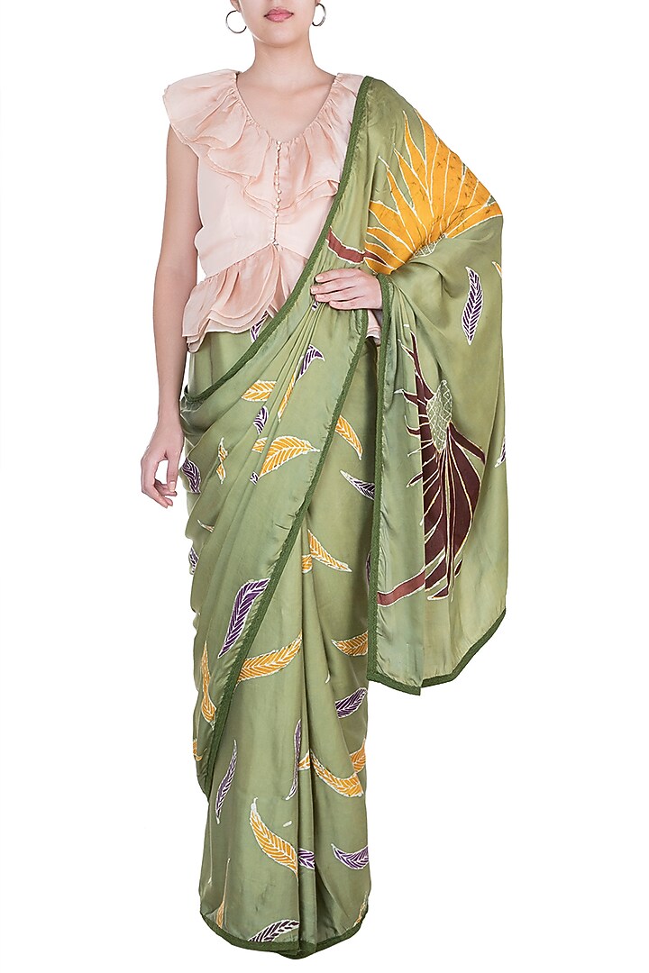 Green Hand Painted Party Wear Saree Set by House of Tamarind at Pernia's Pop Up Shop