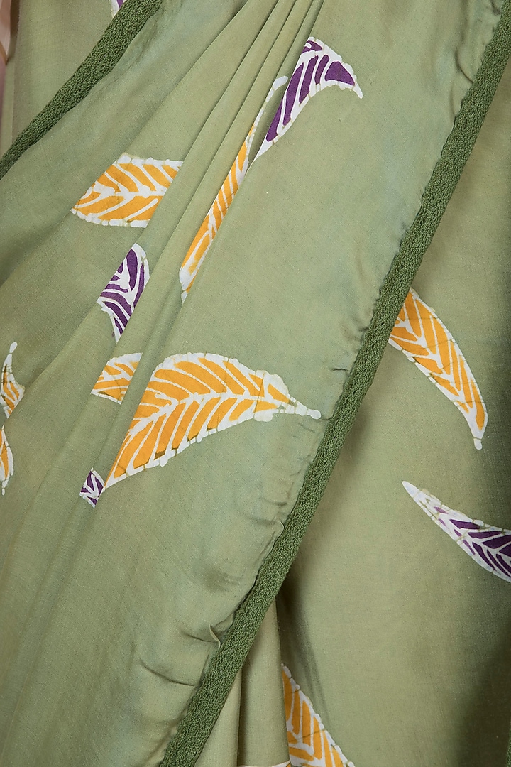 Green Hand Painted Party Wear Saree Set by House of Tamarind at Pernia's Pop Up Shop