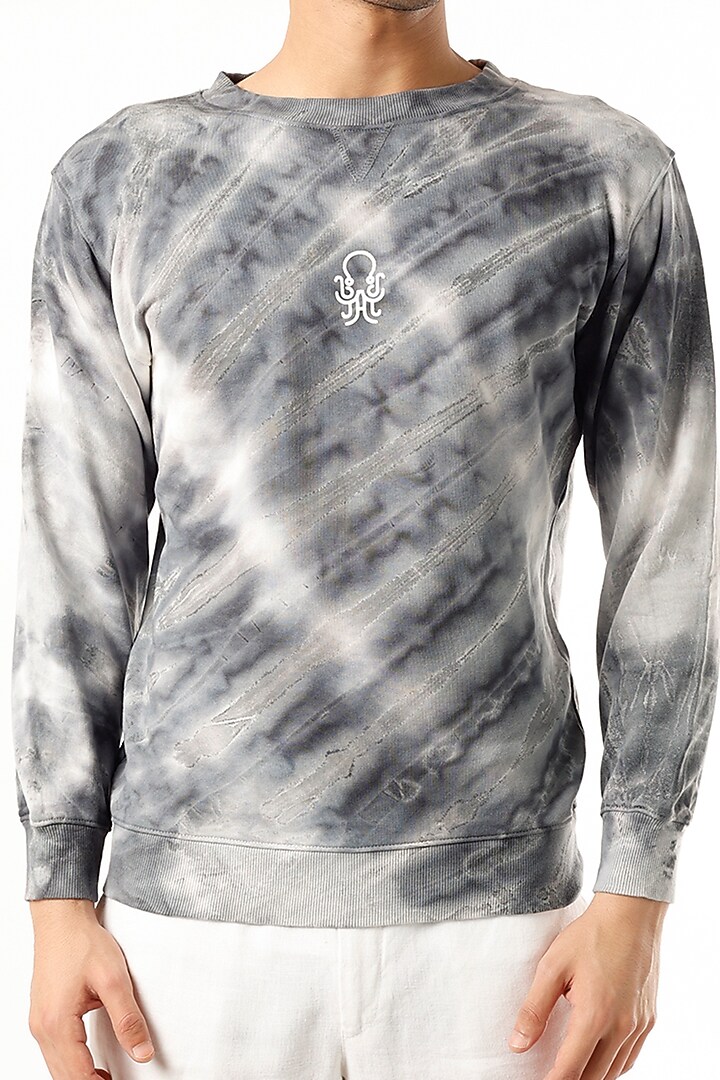 Grey Tie-Dyed T-Shirt by HUEDEE at Pernia's Pop Up Shop