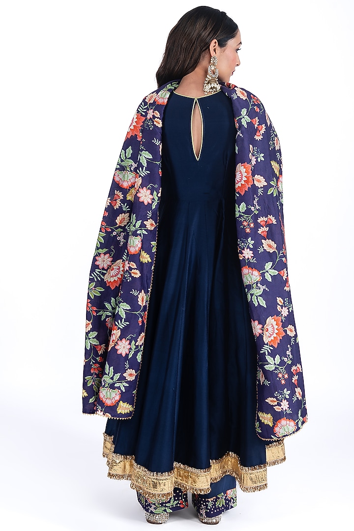 Navy Blue Silk Chanderi Hand Embroidered Anarkali Set by HUMDUM at Pernia's Pop Up Shop