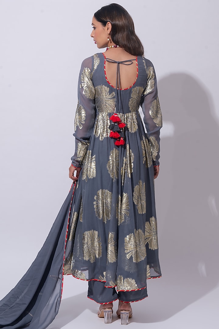 Grey Georgette Jacquard Kurta Set by HUMDUM at Pernia's Pop Up Shop