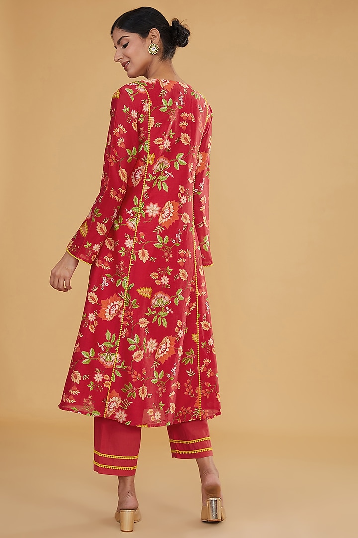 Red Silk Chanderi Digital Printed & Hand Embroidered Kurta Set by HUMDUM at Pernia's Pop Up Shop