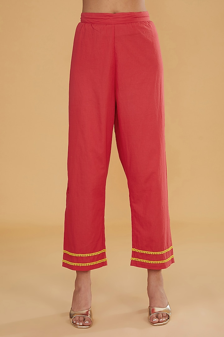 Red Silk Chanderi Digital Printed & Hand Embroidered Kurta Set by HUMDUM at Pernia's Pop Up Shop