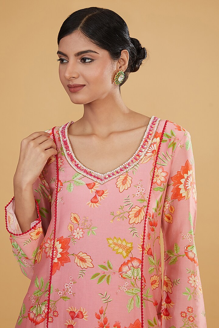 Peach Silk Chanderi Digital Printed & Hand Embroidered Kurta Set by HUMDUM at Pernia's Pop Up Shop