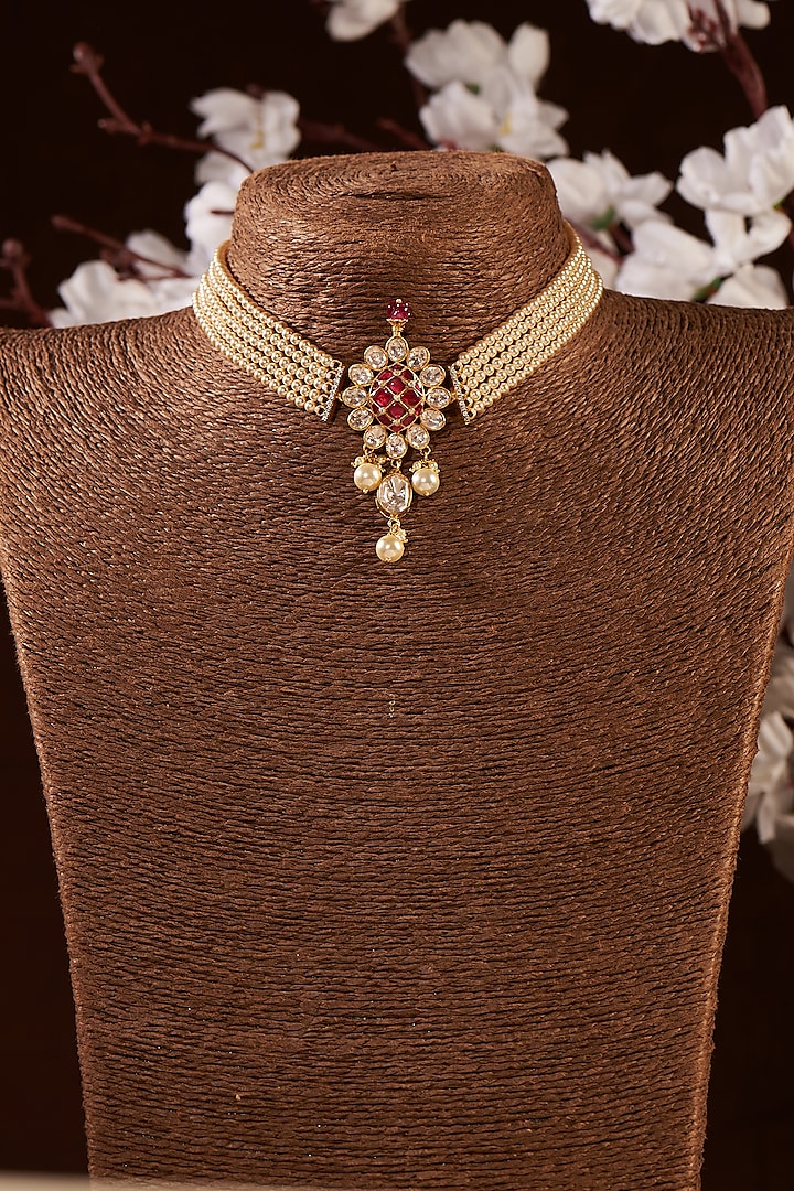 Gold Finish Moissanite Polki & Ruby Choker Necklace In Sterling Silver by Hunar