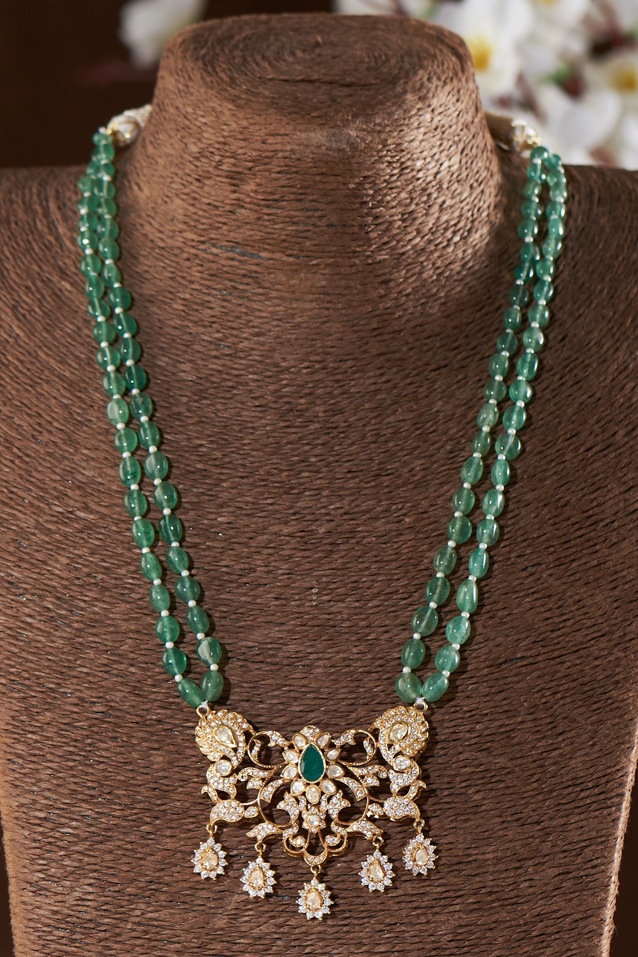 Buy OOMPH Jewellery Green Stone & Kundan Heavy Necklace Set online