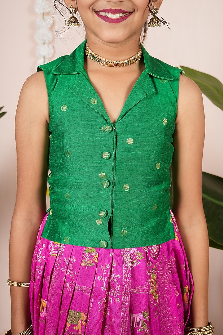 Pink Georgette Banarasi Skirt Set For Girls by Hooray at Pernia's Pop Up Shop