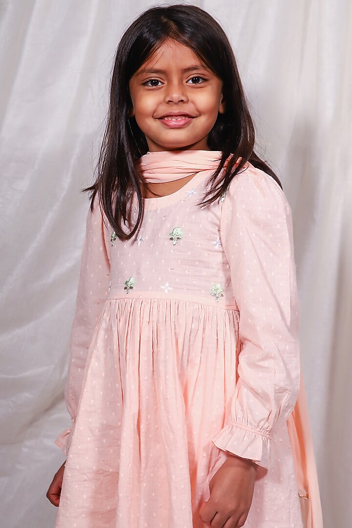 Peach Embroidered Kurta Set For Girls by House of Taya at Pernia's Pop Up Shop