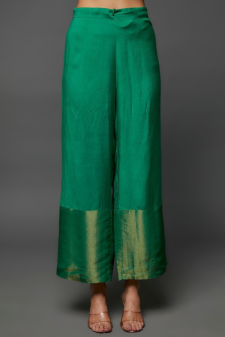 Green Silk Hand Printed & Embroidered Kaftan Set by I AM DESIGN at Pernia's Pop Up Shop
