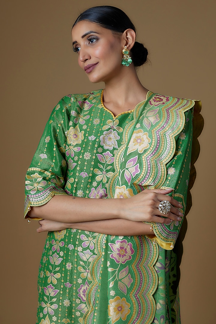 Green Silk Zari Hand Printed Kurta Set by I AM DESIGN at Pernia's Pop Up Shop