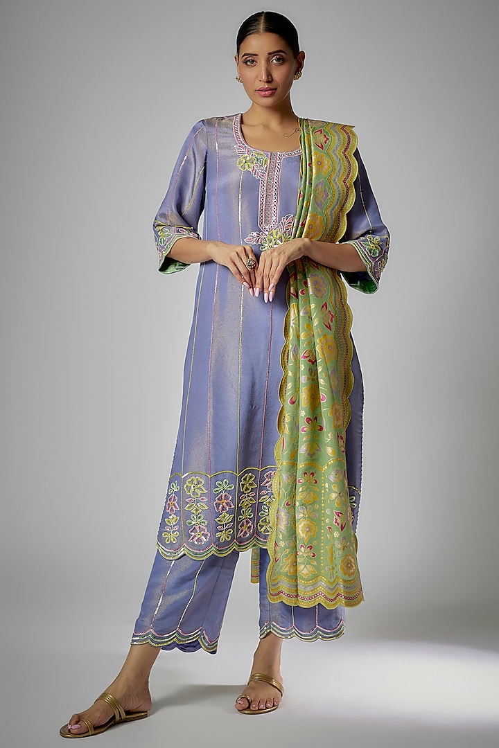 Mauve Silk Zari Hand Embroidered Kurta Set by I AM DESIGN