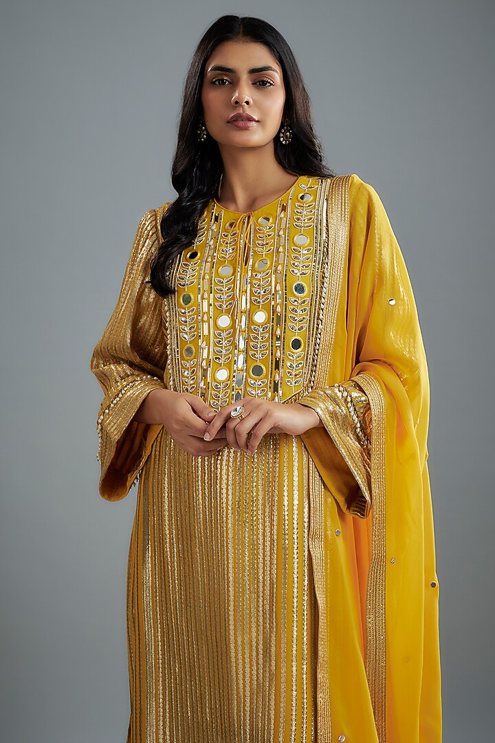 Mustard Georgette Hand Embroidered Kurta Set by I AM DESIGN at Pernia's Pop Up Shop