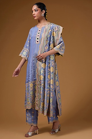 Mauve Silk Zari Blend Hand Embroidered Kurta Set by I AM DESIGN