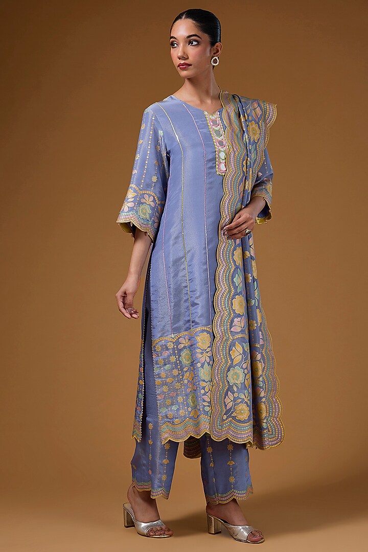 Mauve Silk Zari Blend Hand Embroidered Kurta Set by I AM DESIGN at Pernia's Pop Up Shop