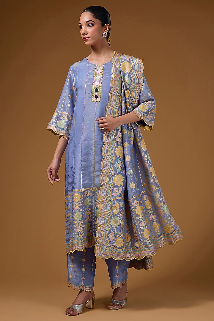 Mauve Silk Zari Blend Hand Embroidered Kurta Set by I AM DESIGN at Pernia's Pop Up Shop