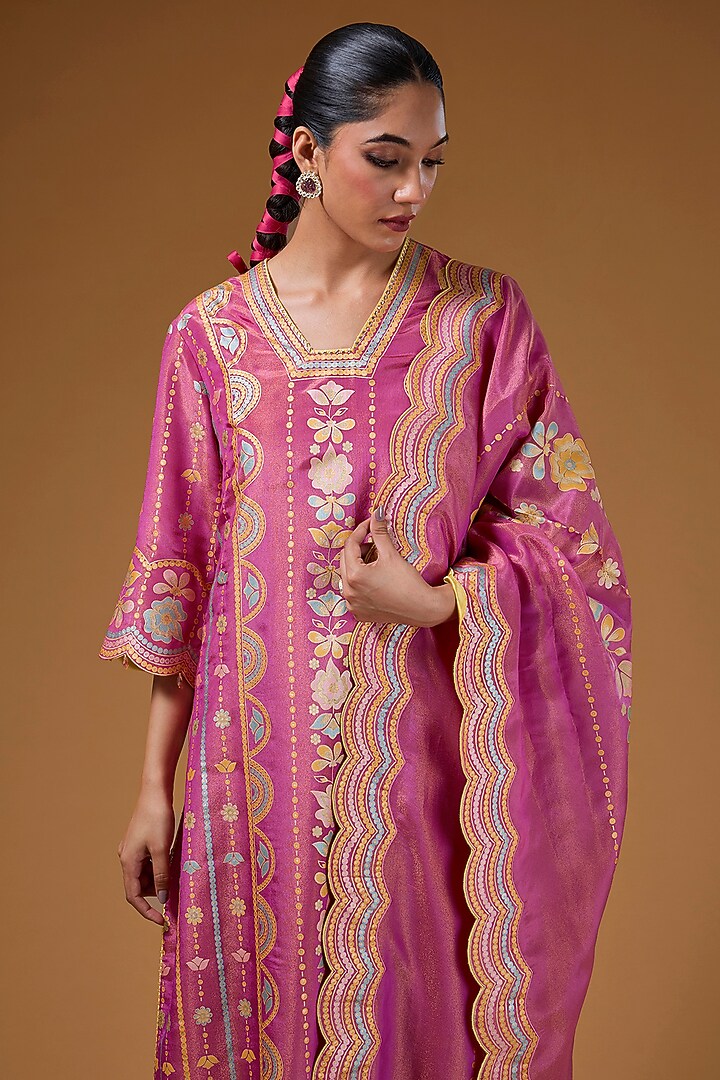 Hot Pink Silk Zari Blend Hand Printed Kurta Set by I AM DESIGN at Pernia's Pop Up Shop