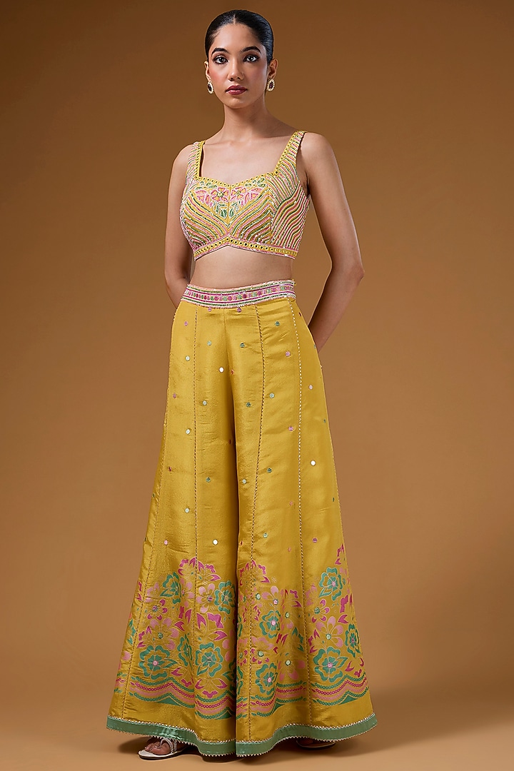 Mustard Silk Zari Blend Hand Embroidered Cape Set by I AM DESIGN at Pernia's Pop Up Shop
