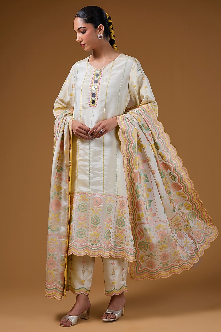Ivory Silk Zari Blend Hand Embroidered Kurta Set by I AM DESIGN at Pernia's Pop Up Shop