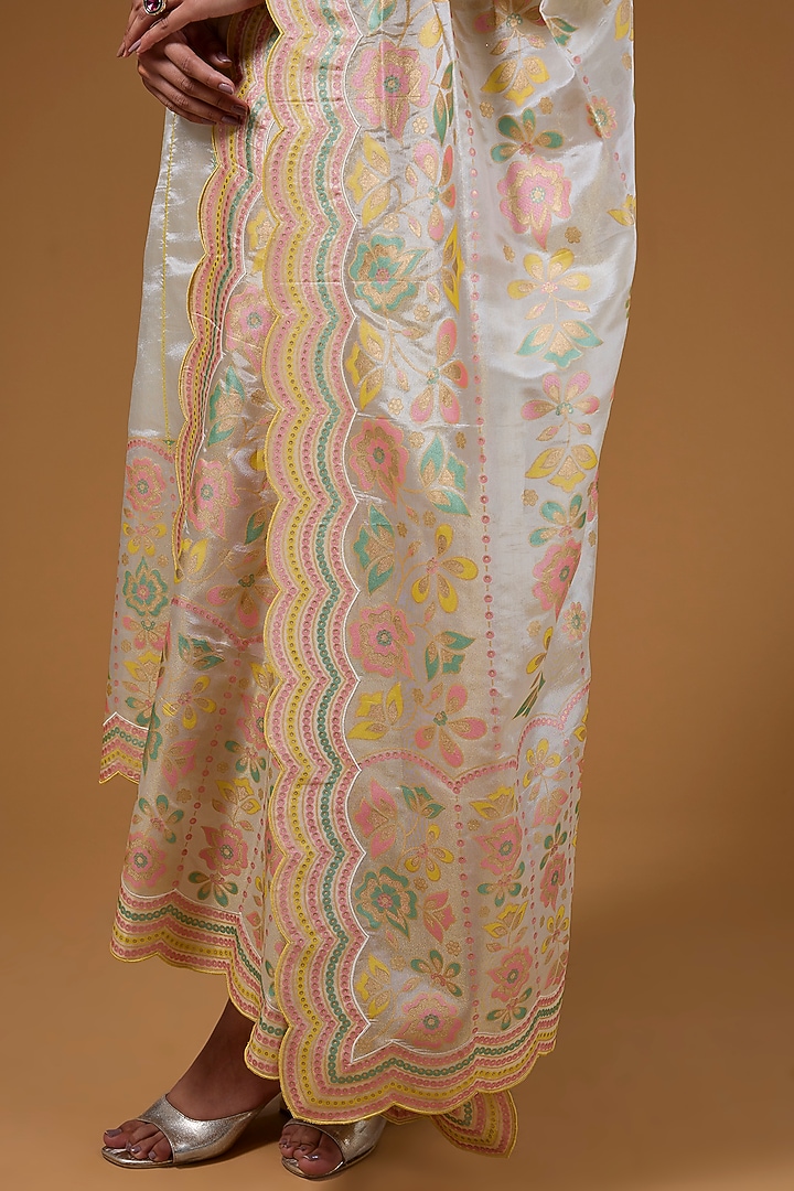 Ivory Silk Zari Blend Hand Embroidered Kurta Set by I AM DESIGN at Pernia's Pop Up Shop