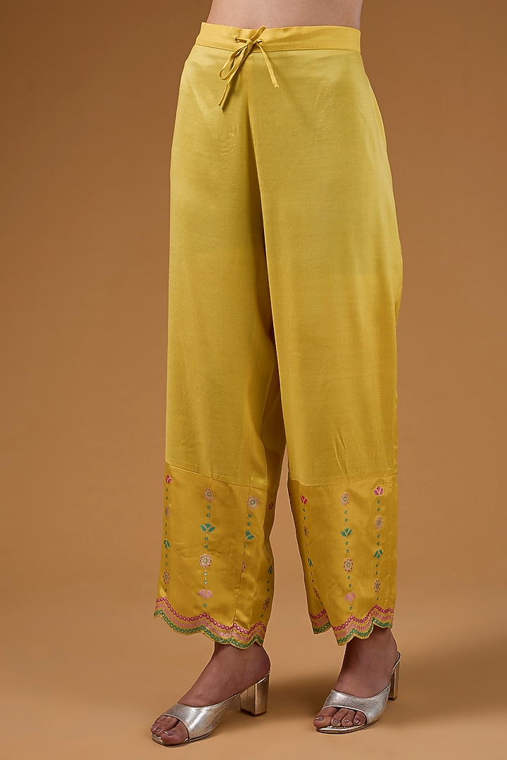 Mustard Silk Zari Blend Hand Printed Kurta Set by I AM DESIGN at Pernia's Pop Up Shop
