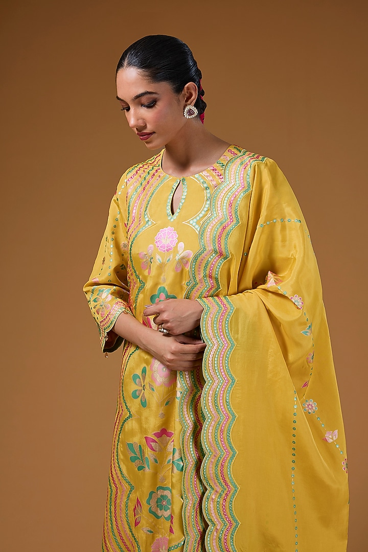 Mustard Silk Zari Blend Hand Printed Kurta Set by I AM DESIGN at Pernia's Pop Up Shop
