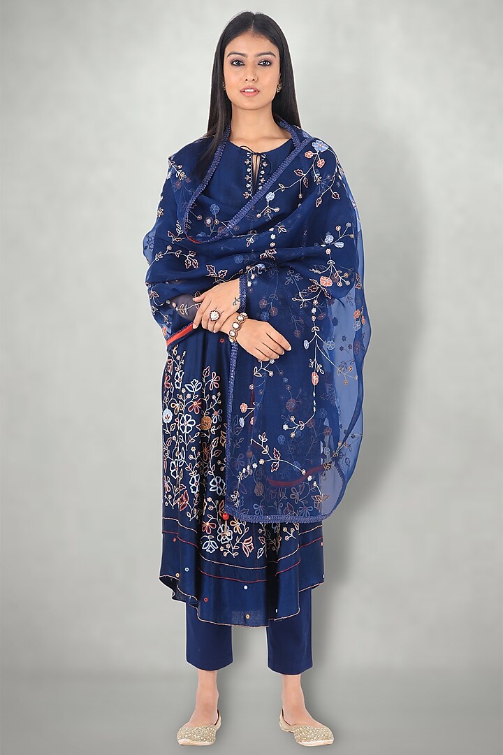 Dark Blue Linen Satin Floral Embroidered Kurta Set by I Am Design at Pernia's Pop Up Shop