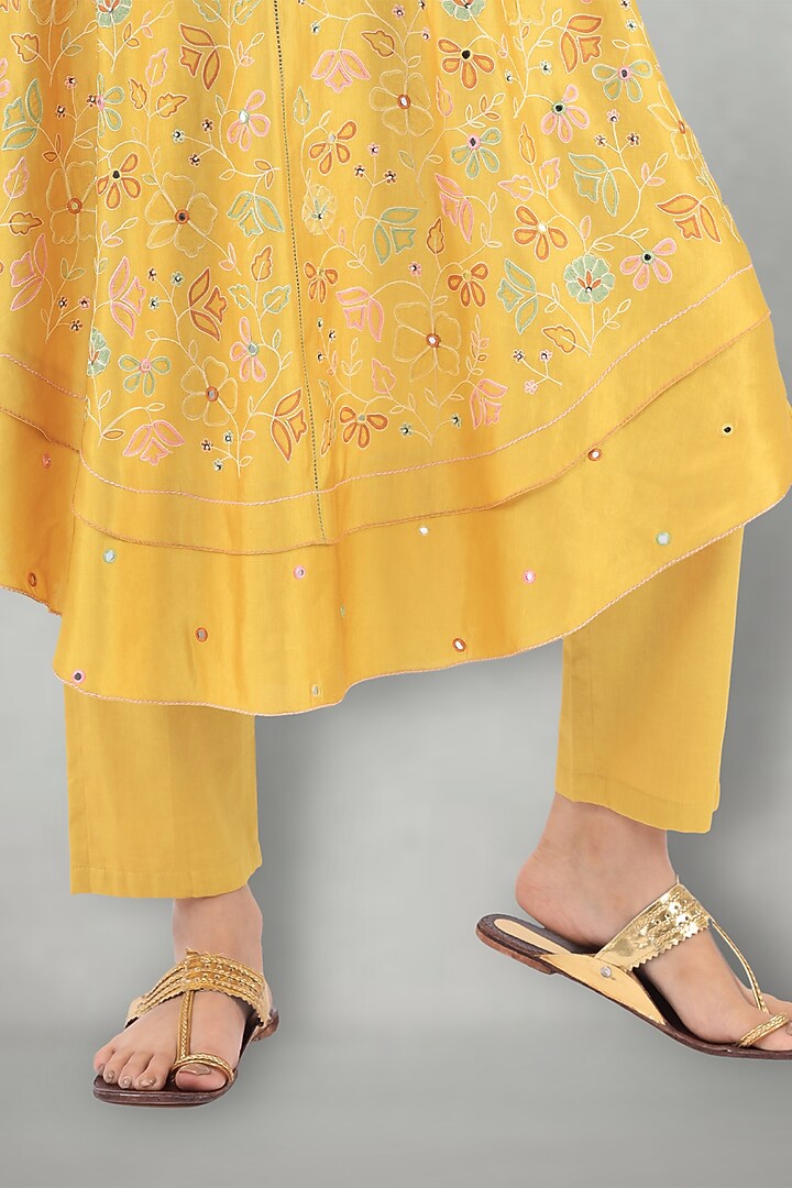 Mustard Embroidered Kurta Set by I Am Design at Pernia's Pop Up Shop