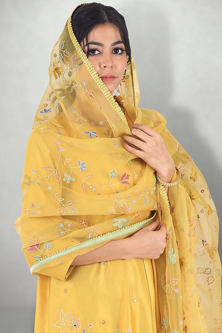 Mustard Embroidered Kurta Set by I Am Design at Pernia's Pop Up Shop