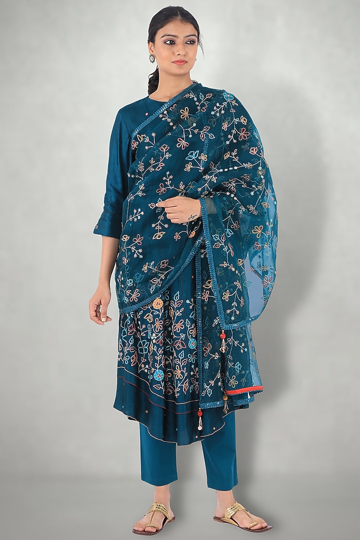 Teal Blue Embroidered Kurta Set by I Am Design at Pernia's Pop Up Shop