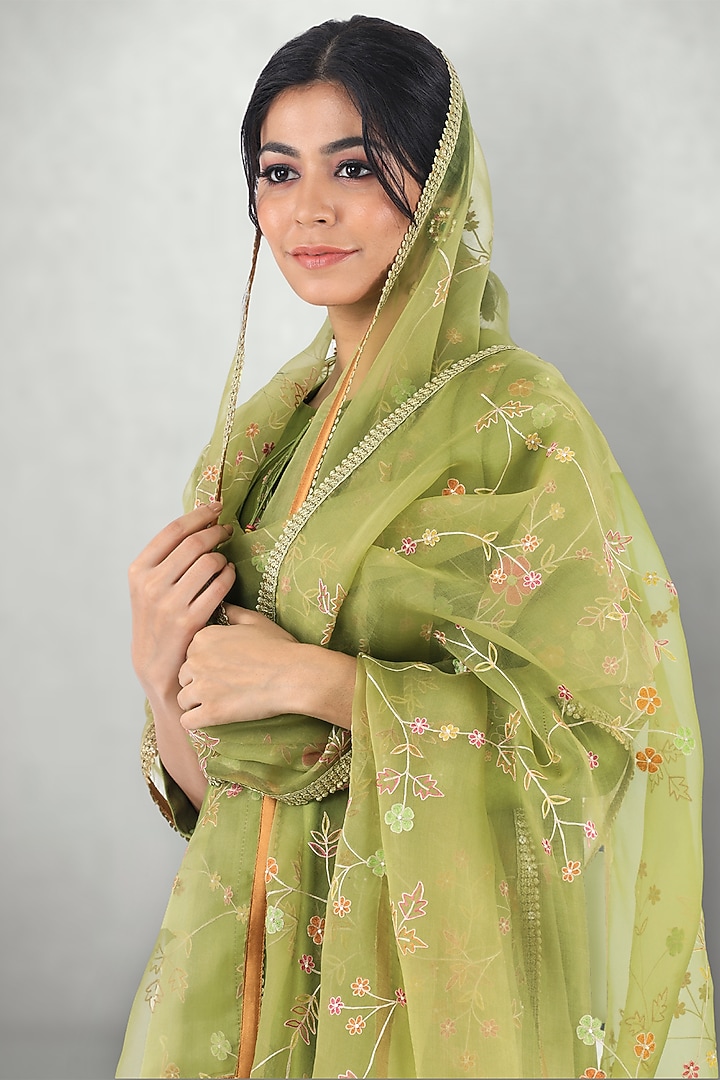 Olive Green Embroidered Kurta Set by I Am Design at Pernia's Pop Up Shop