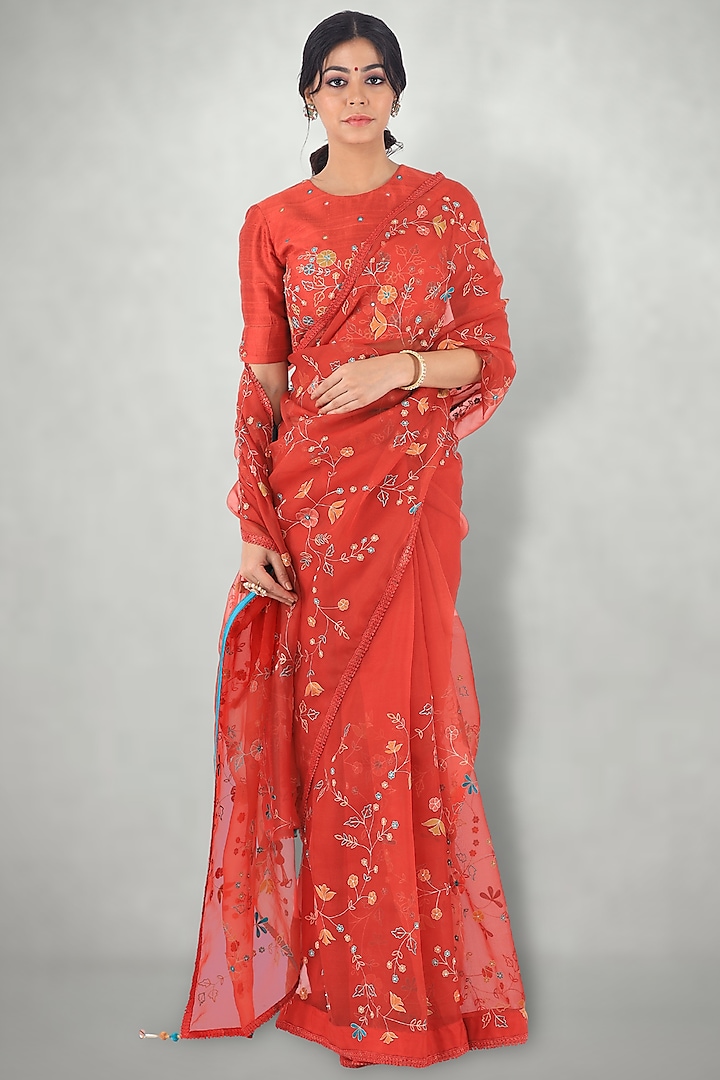 Rusty Red Embroidered Saree With Petticoat by I Am Design