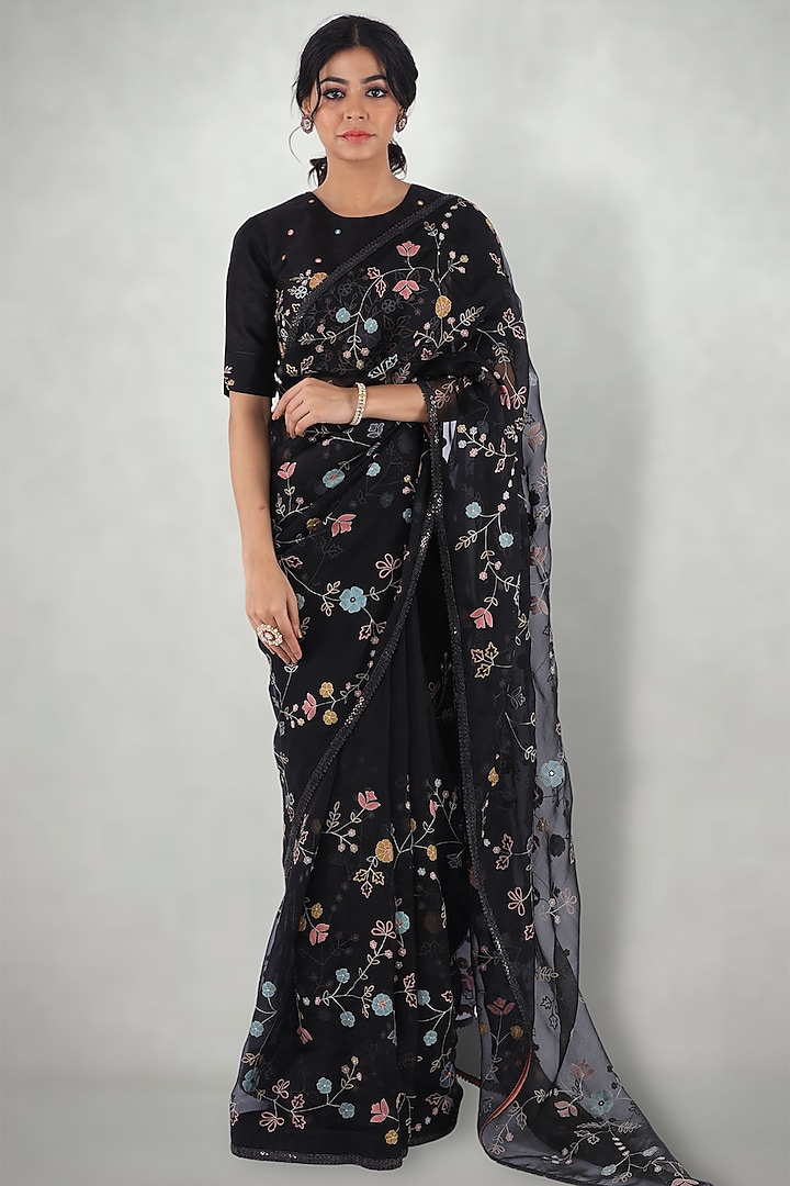 Black Embroidered Saree With Petticoat by I Am Design