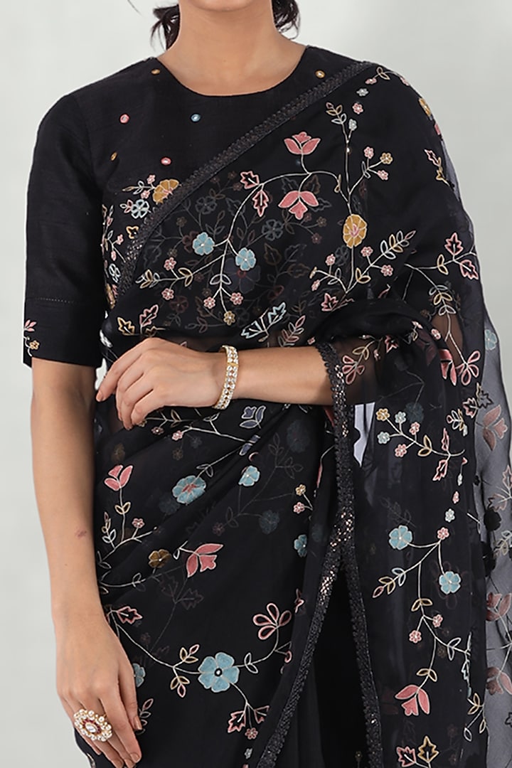 Black Embroidered Wedding Saree With Petticoat by I Am Design at Pernia's Pop Up Shop