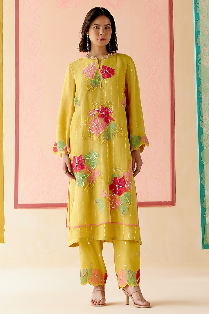Mustard Silk Organza Floral Applique Work Kurta Set by I AM DESIGN at Pernia's Pop Up Shop