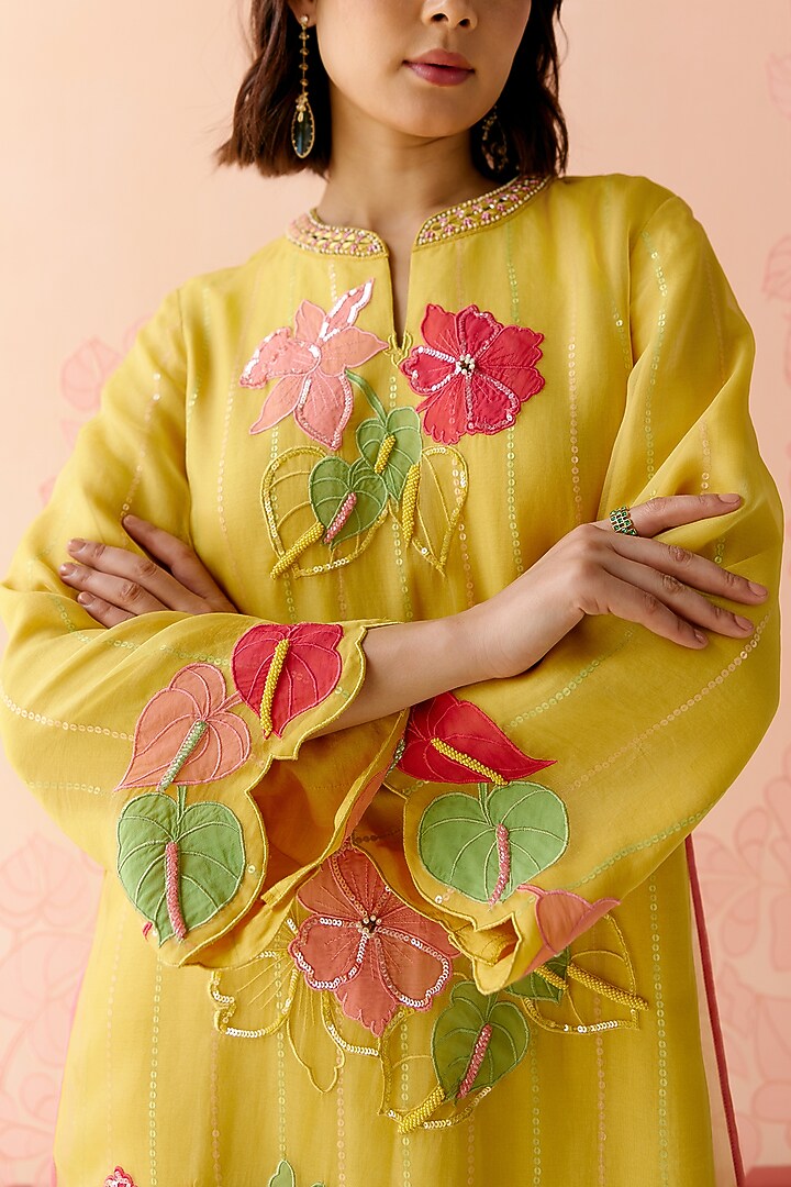 Mustard Silk Organza Floral Applique Work Kurta Set by I AM DESIGN at Pernia's Pop Up Shop