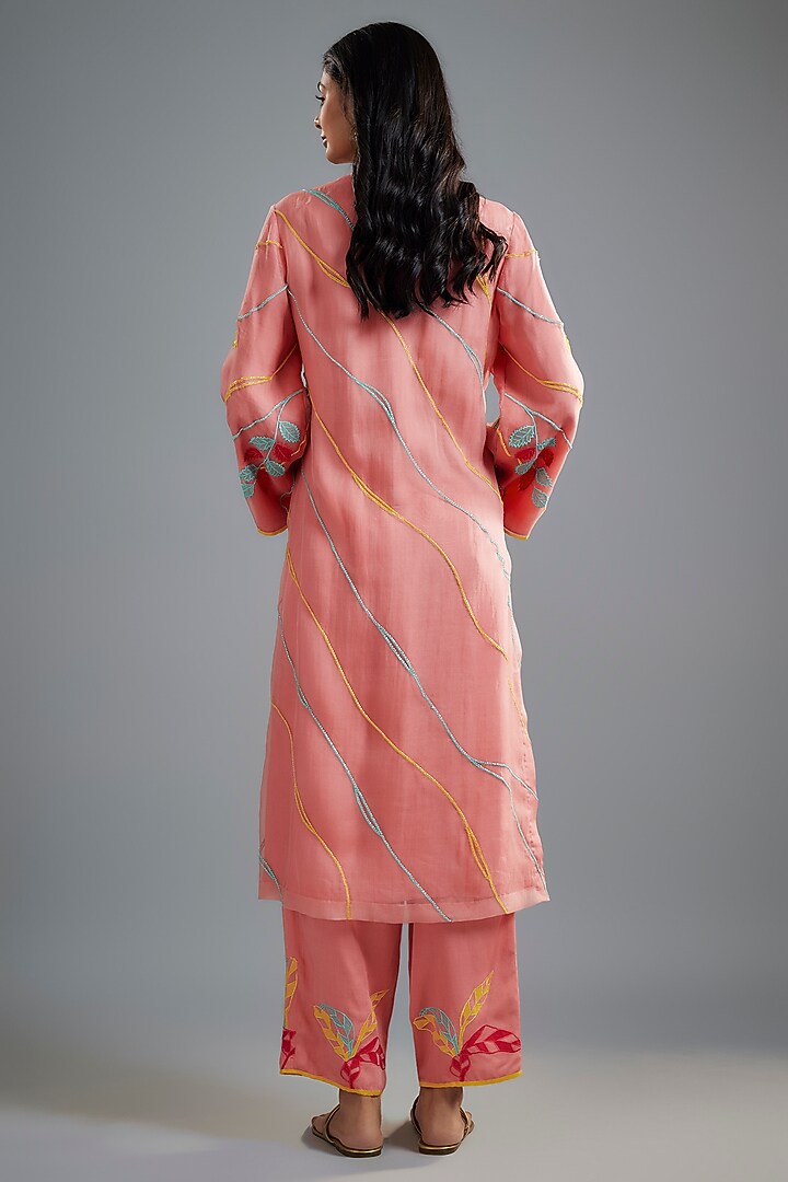 Pink Silk Organza Floral Applique Work Layered Kurta Set by I AM DESIGN at Pernia's Pop Up Shop