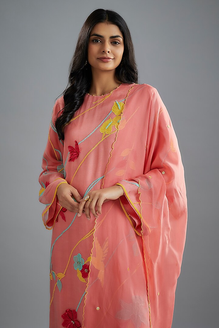 Pink Silk Organza Floral Applique Work Layered Kurta Set by I AM DESIGN at Pernia's Pop Up Shop