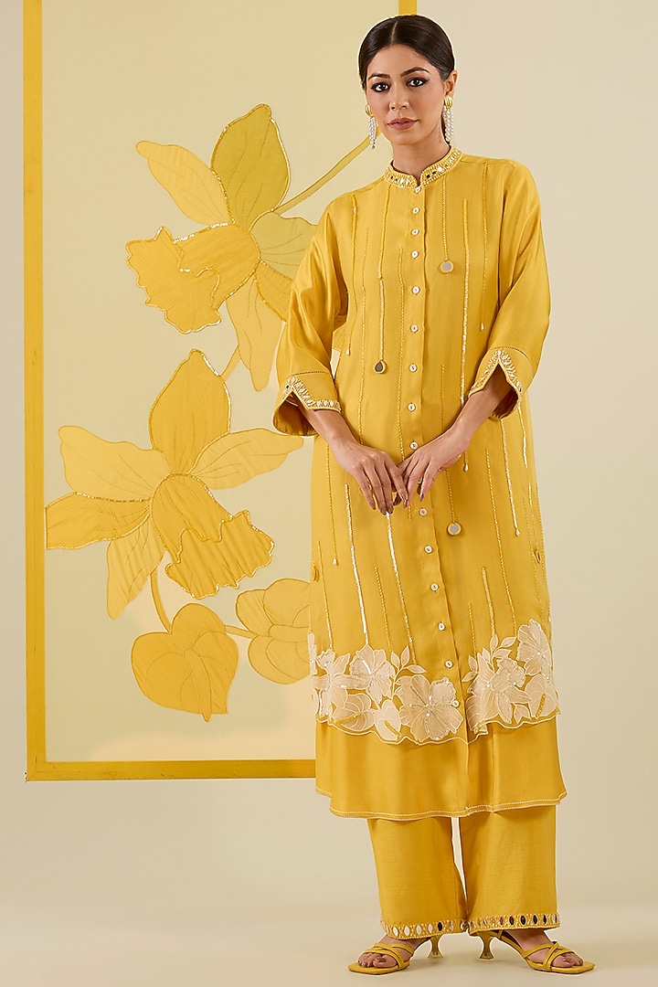 Mustard Silk Chanderi Floral Applique Work Kurta Set by I AM DESIGN at Pernia's Pop Up Shop