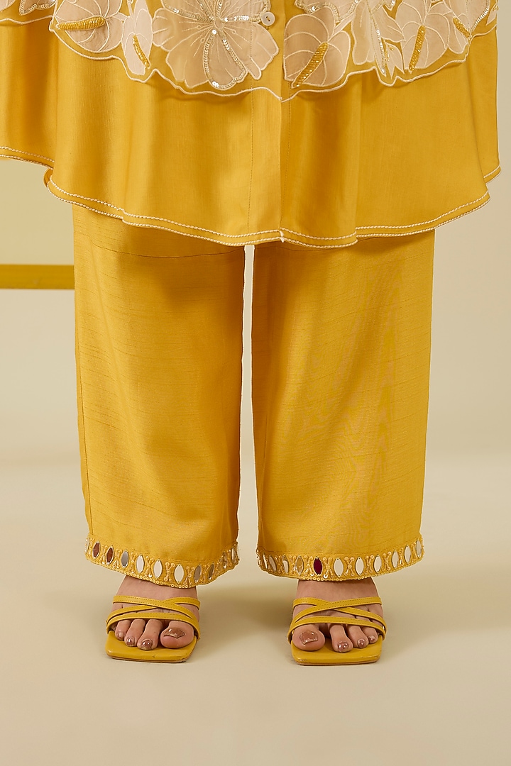 Mustard Silk Chanderi Floral Applique Work Kurta Set by I AM DESIGN at Pernia's Pop Up Shop