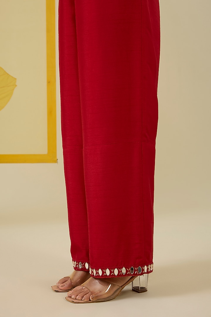 Red Silk Chanderi Floral Applique Work Kurta Set by I AM DESIGN at Pernia's Pop Up Shop