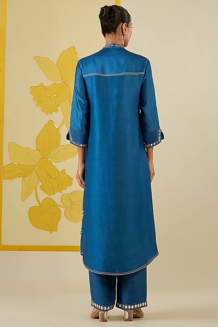 Blue Silk Chanderi Floral Applique Work Kurta Set by I AM DESIGN at Pernia's Pop Up Shop