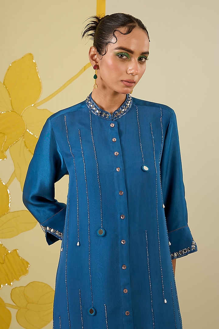 Blue Silk Chanderi Floral Applique Work Kurta Set by I AM DESIGN at Pernia's Pop Up Shop