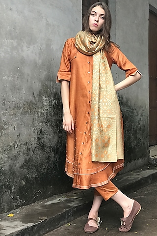 Dust Orange Linen Satin Kantha Embroidered Kurta Set by I AM DESIGN