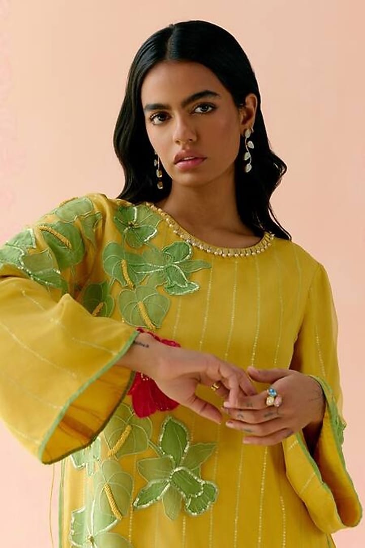 Mustard Silk Organza Floral Applique Work Kurta Set by I AM DESIGN at Pernia's Pop Up Shop