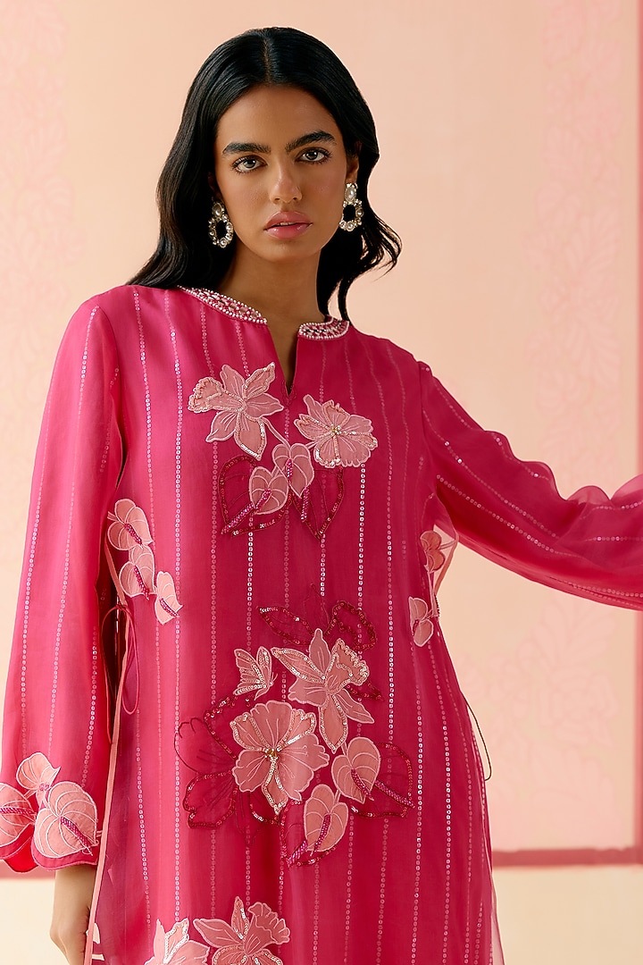 Hot Pink Silk Organza Floral Applique Work Kurta Set by I AM DESIGN at Pernia's Pop Up Shop