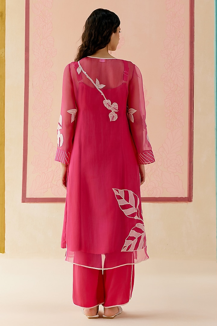 Hot Pink Silk Organza Floral Applique Work Kurta Set by I AM DESIGN at Pernia's Pop Up Shop