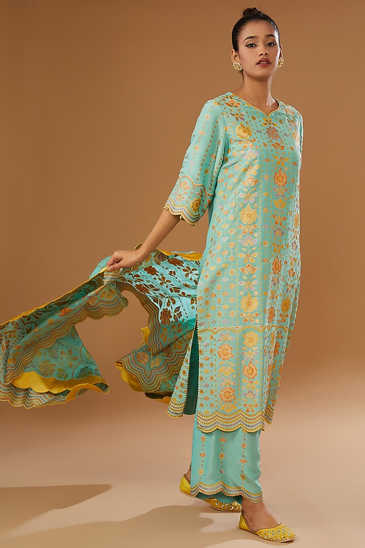 Blue Silk Floral Hand Printed Kurta Set by I AM DESIGN at Pernia's Pop Up Shop